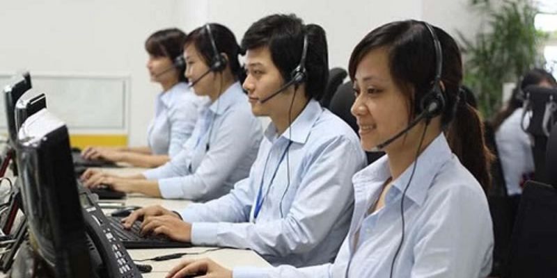 Trực tiếp gọi điện qua hotline